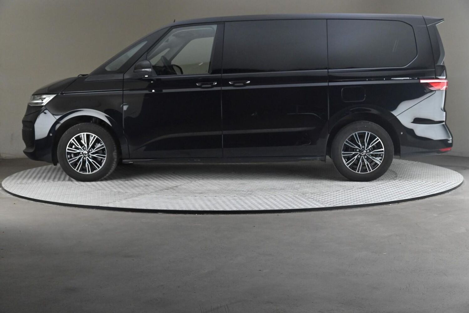 Volkswagen Multivan vaihtoauto