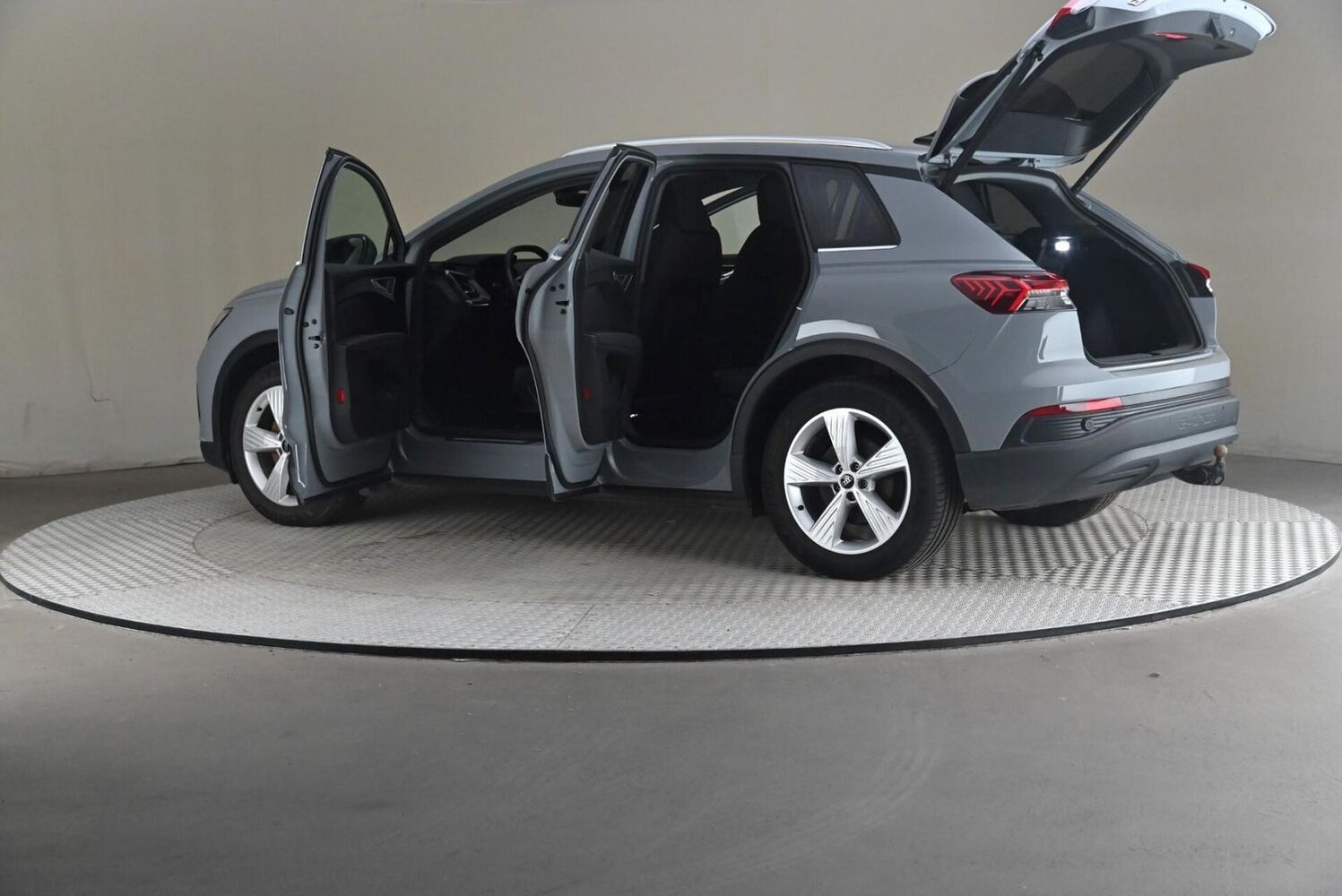 Audi Q4 e-tron vaihtoauto