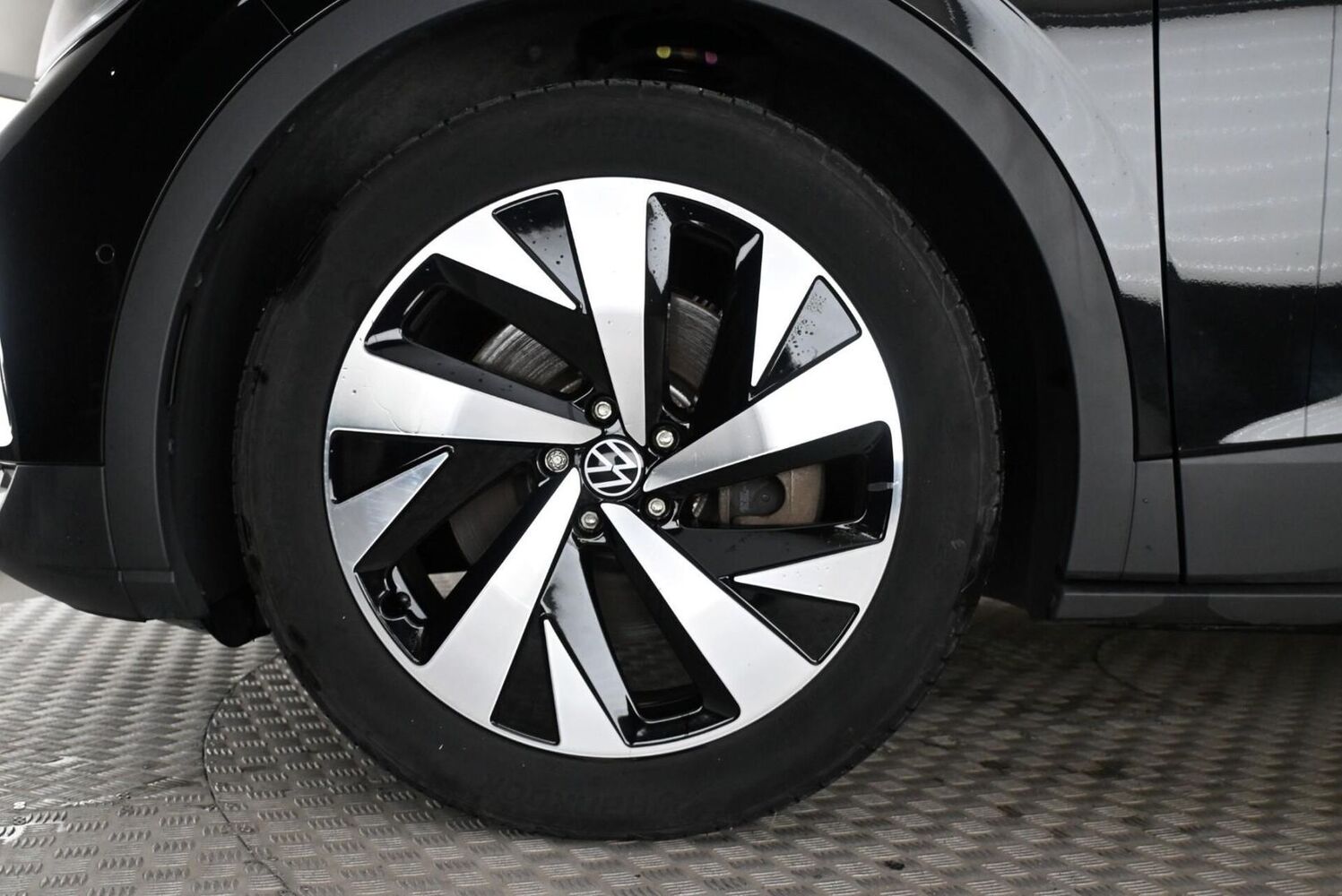 Volkswagen ID.4 vaihtoauto