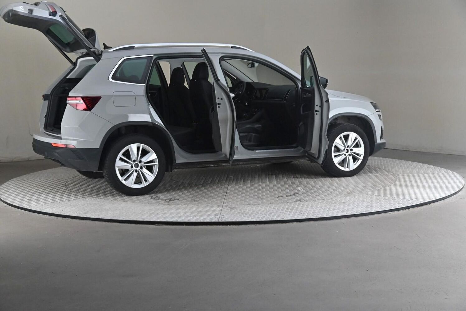 Skoda Karoq vaihtoauto