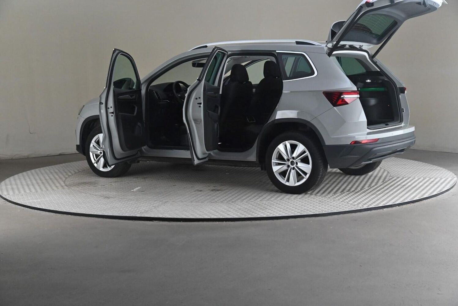 Skoda Karoq vaihtoauto