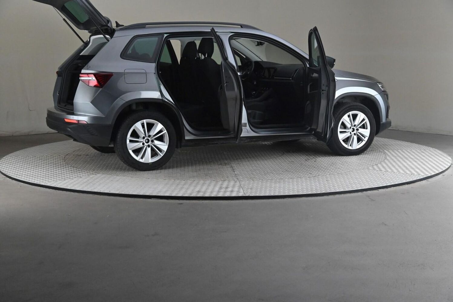 Skoda Karoq vaihtoauto