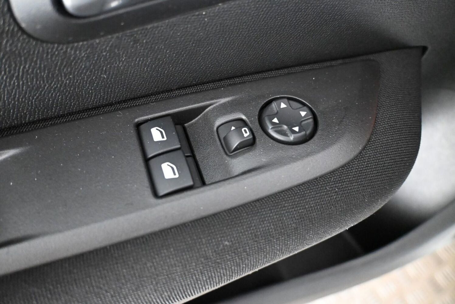 Peugeot 208 vaihtoauto
