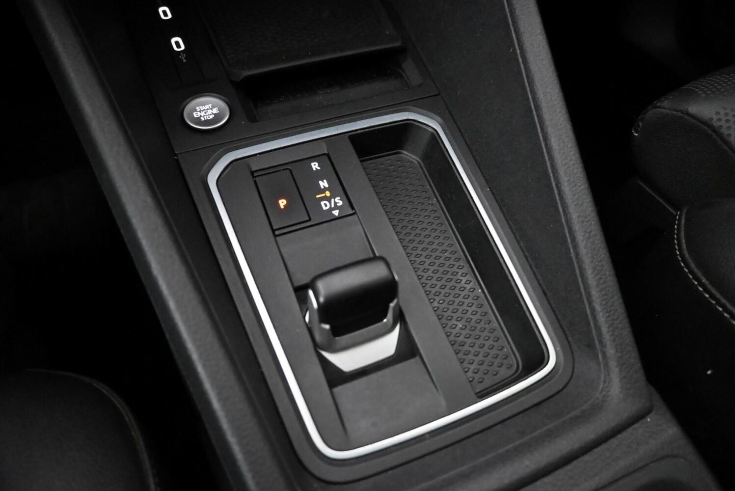 Ford Grand Tourneo Connect vaihtoauto