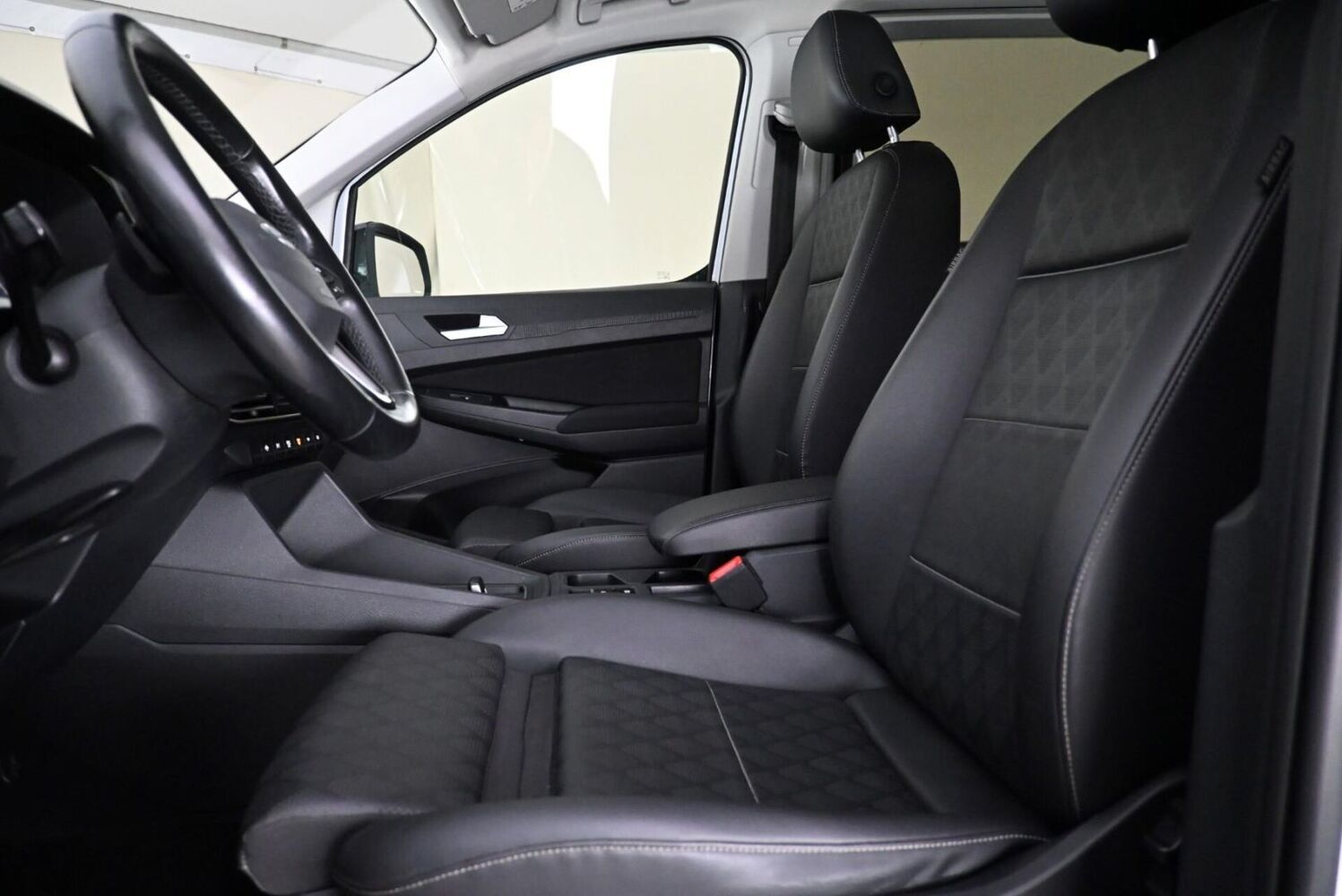 Ford Grand Tourneo Connect vaihtoauto