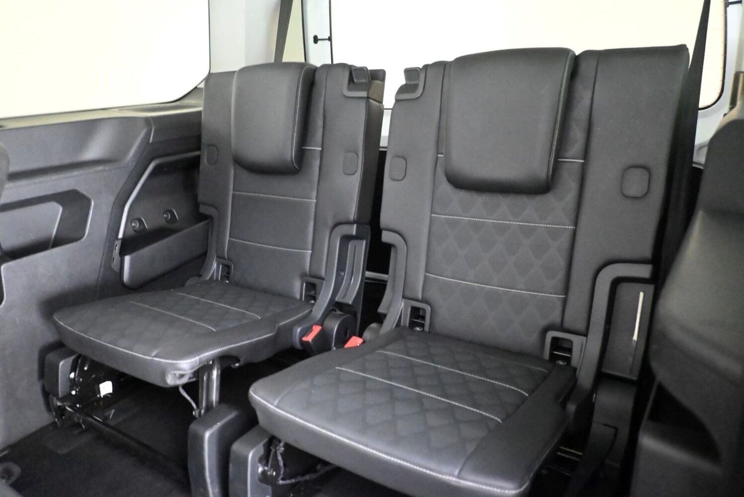Ford Grand Tourneo Connect vaihtoauto