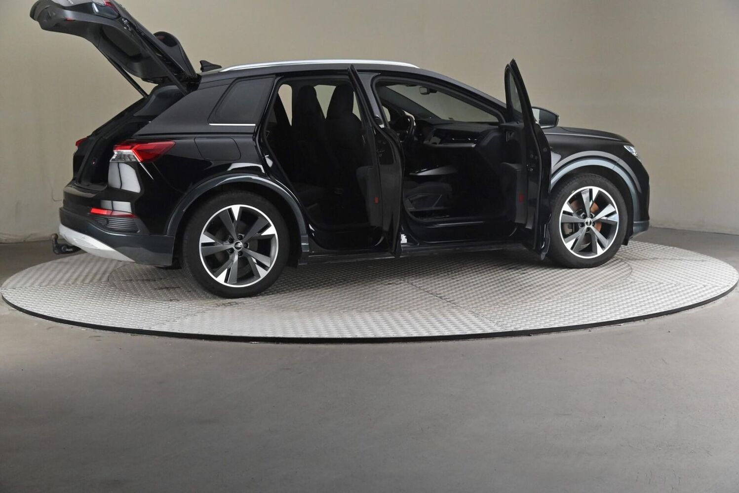 Audi Q4 e-tron vaihtoauto
