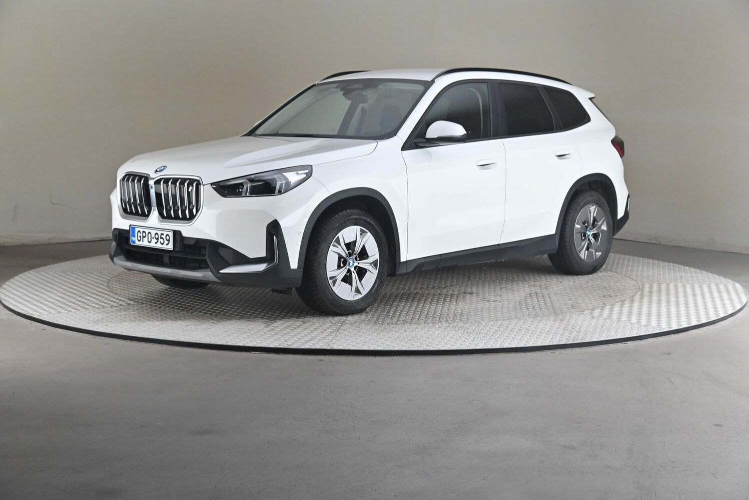 BMW iX1 vaihtoauto