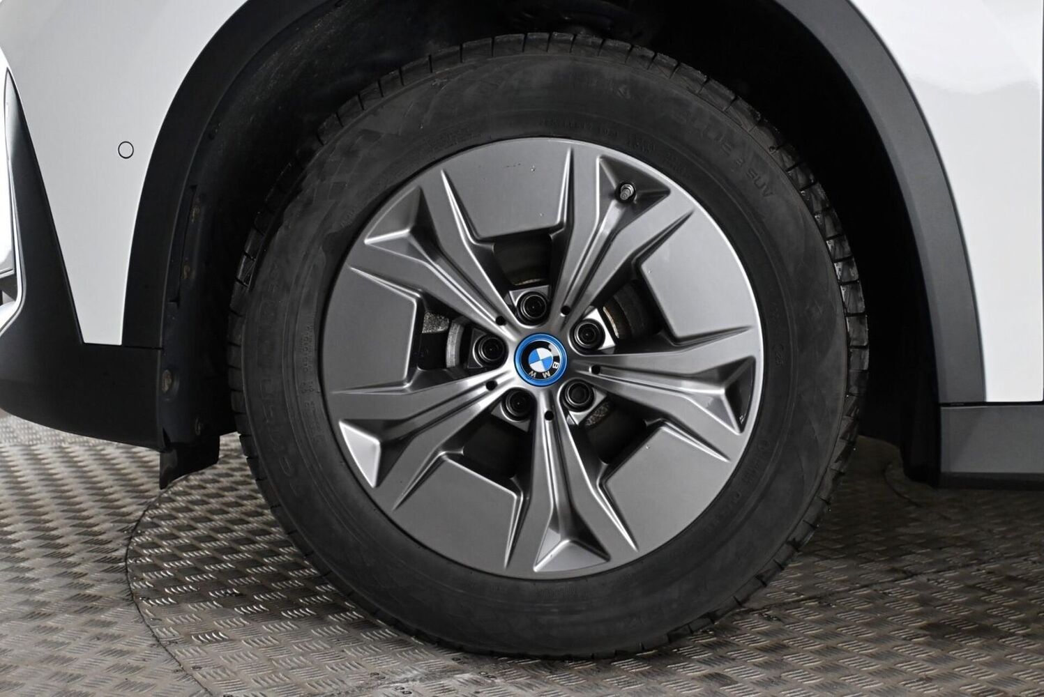 BMW iX1 vaihtoauto