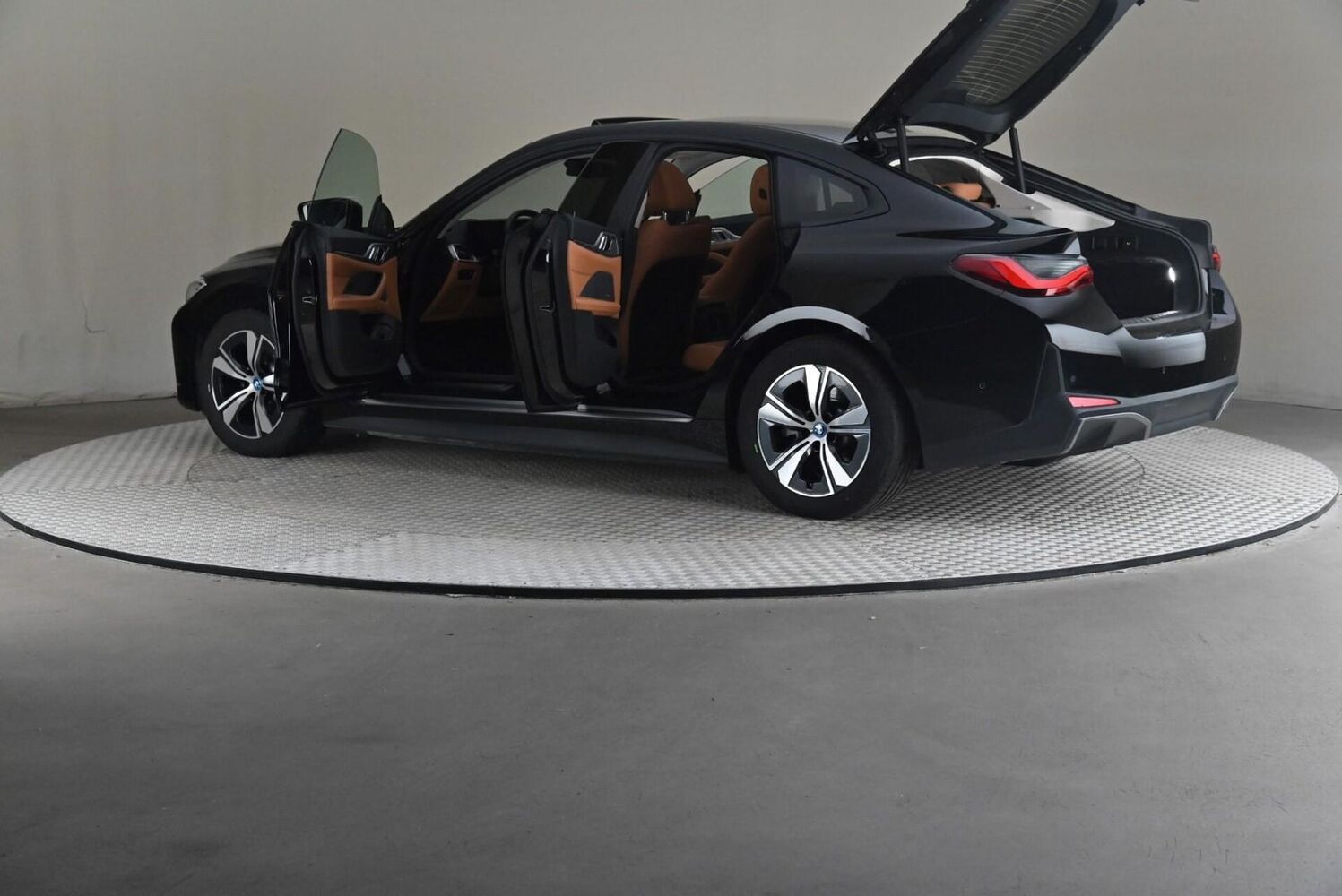 BMW i4 vaihtoauto