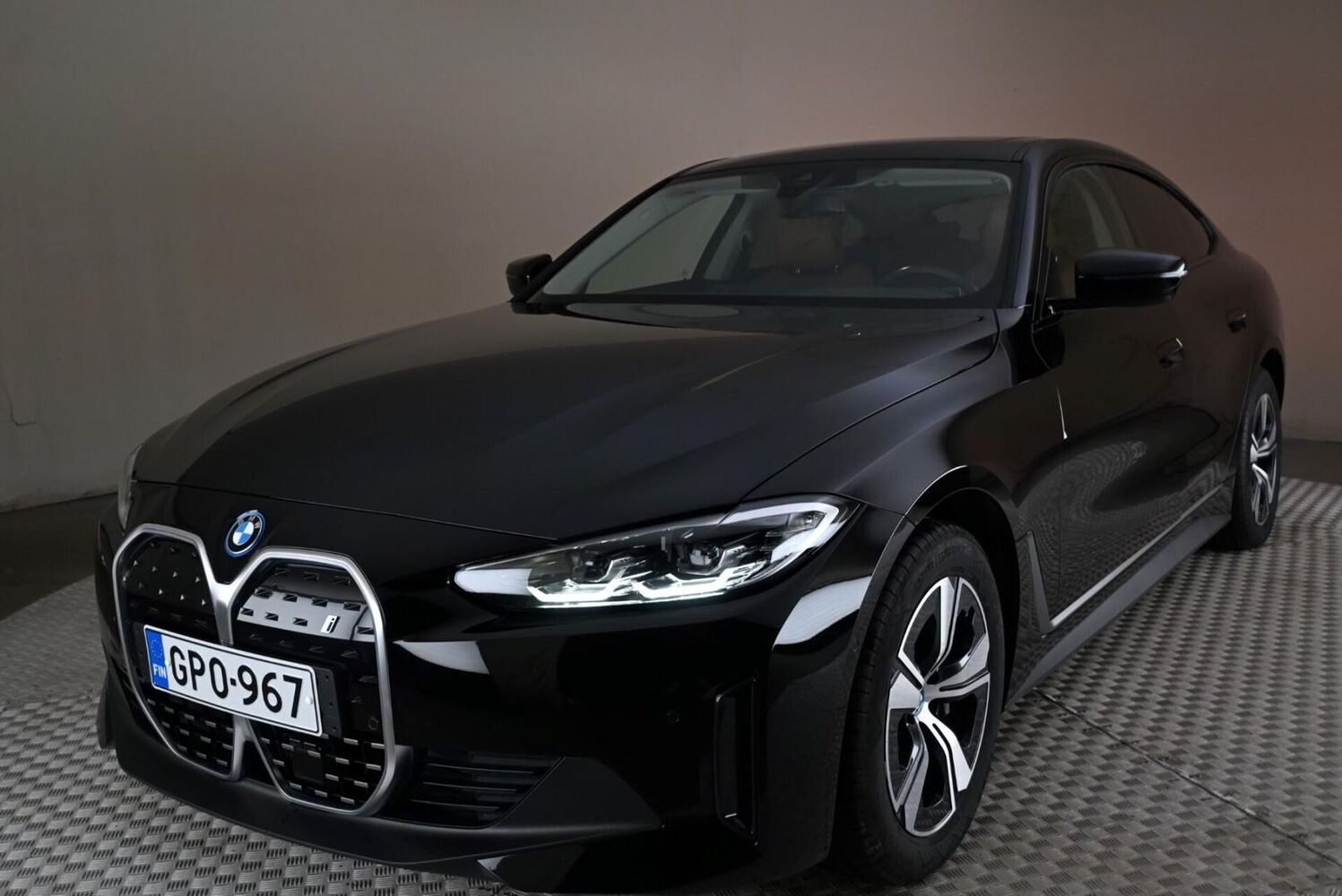 BMW i4 vaihtoauto