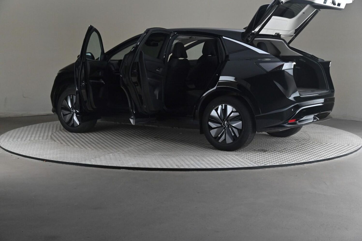 Nissan Ariya vaihtoauto
