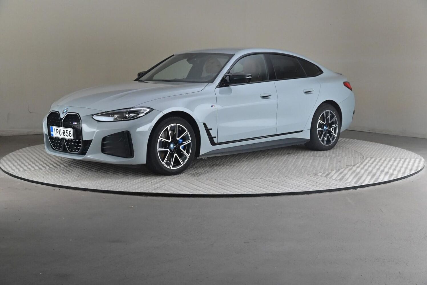 BMW i4 M50 vaihtoauto