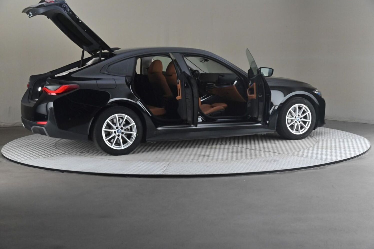 BMW i4 vaihtoauto