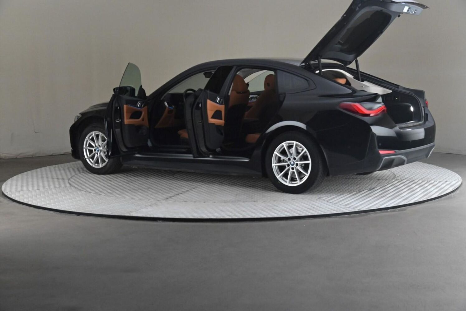 BMW i4 vaihtoauto