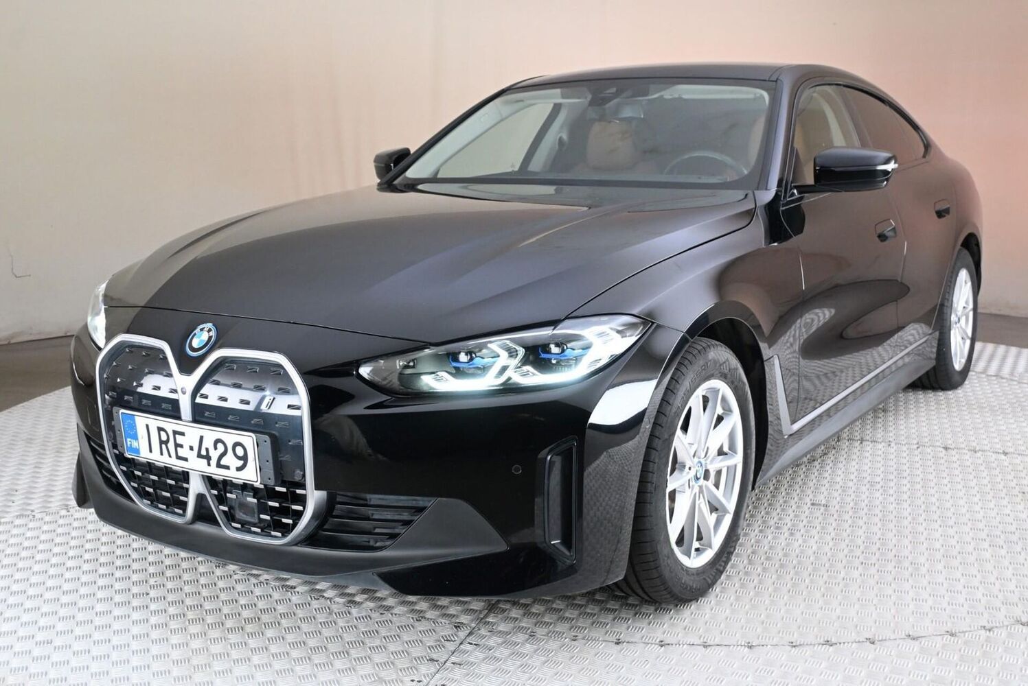 BMW i4 vaihtoauto