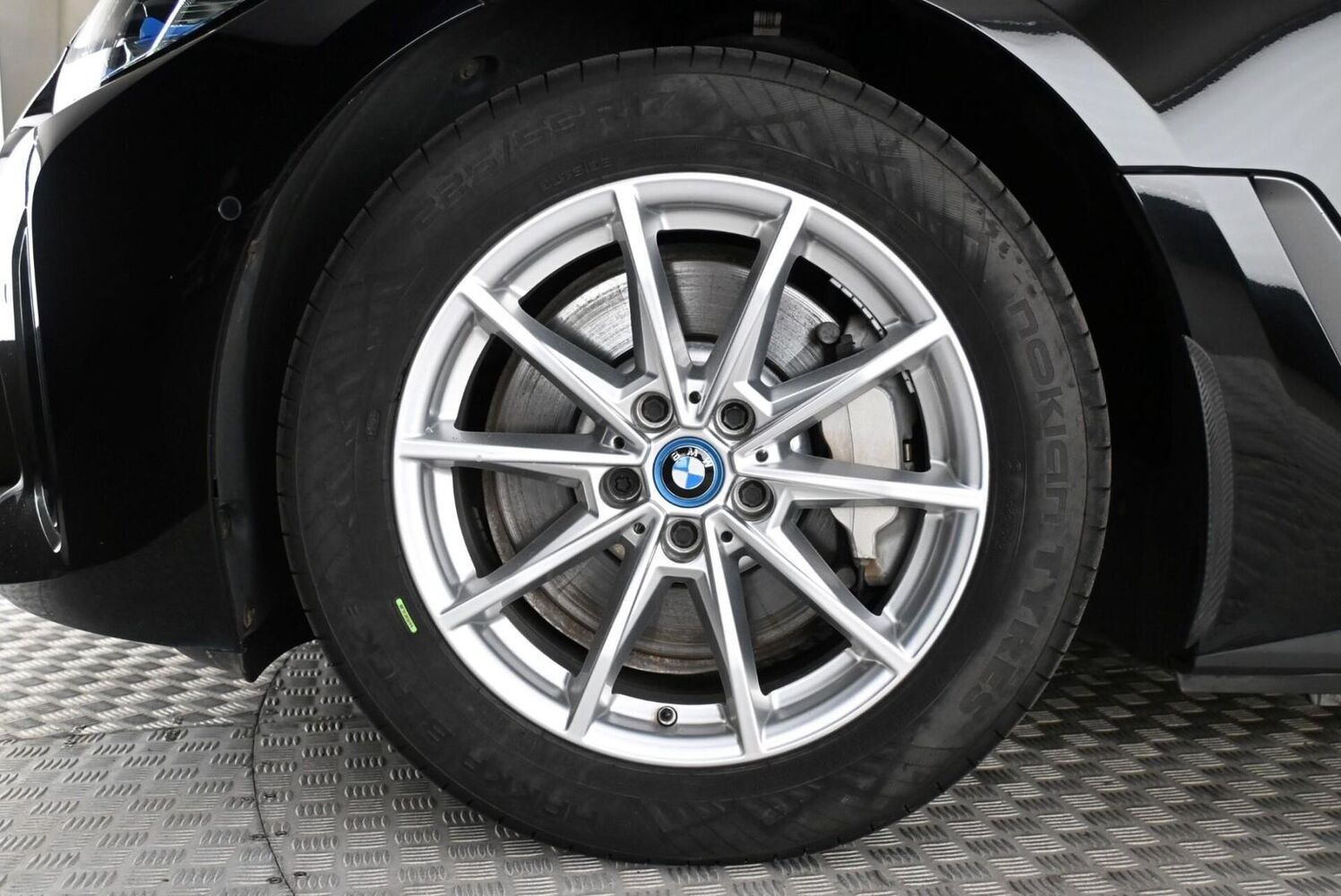 BMW i4 vaihtoauto