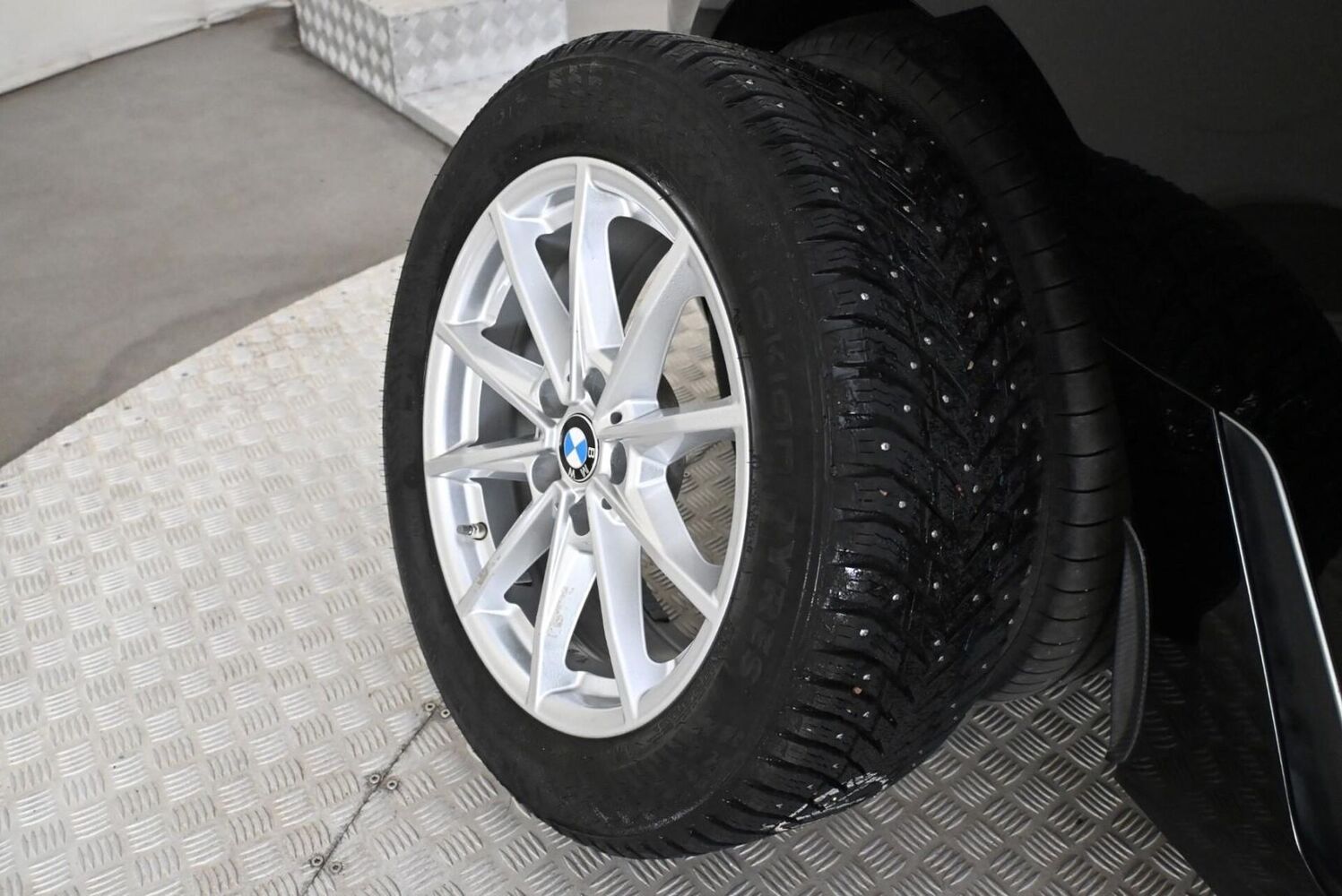 BMW i4 vaihtoauto