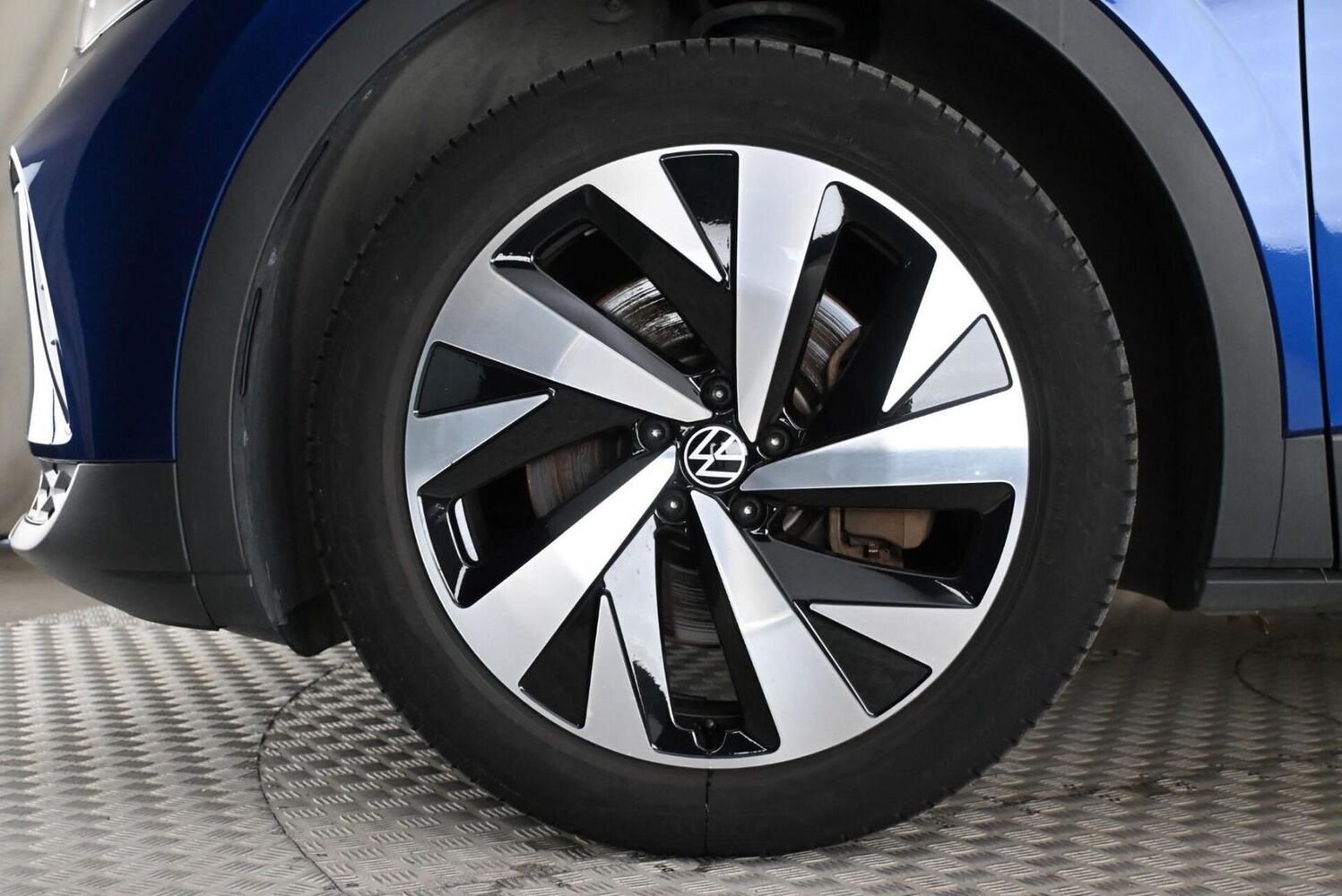 Volkswagen ID.4 vaihtoauto