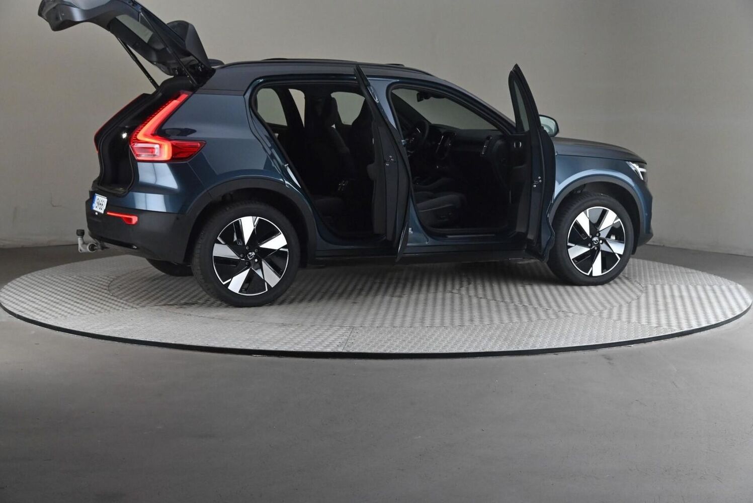 Volvo EX40 vaihtoauto