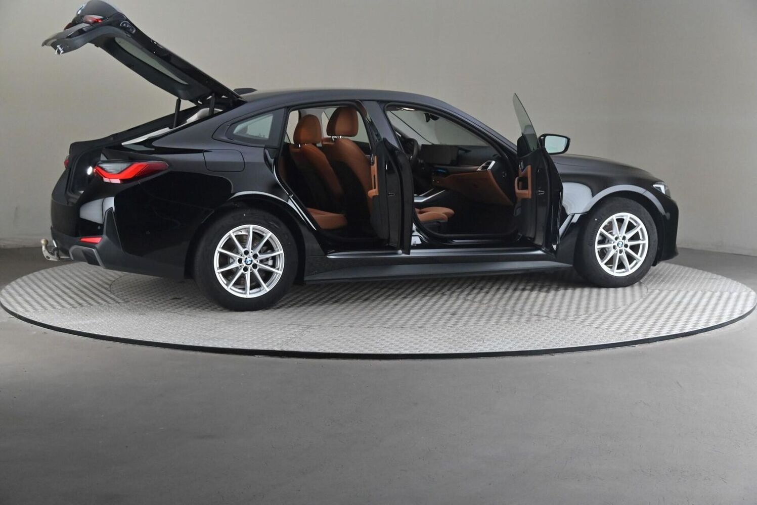 BMW i4 vaihtoauto