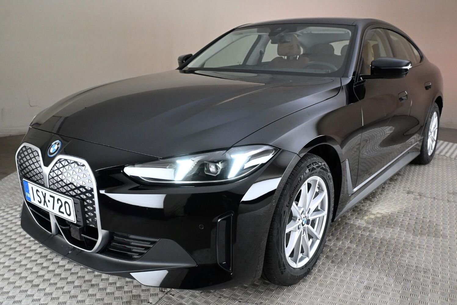 BMW i4 vaihtoauto
