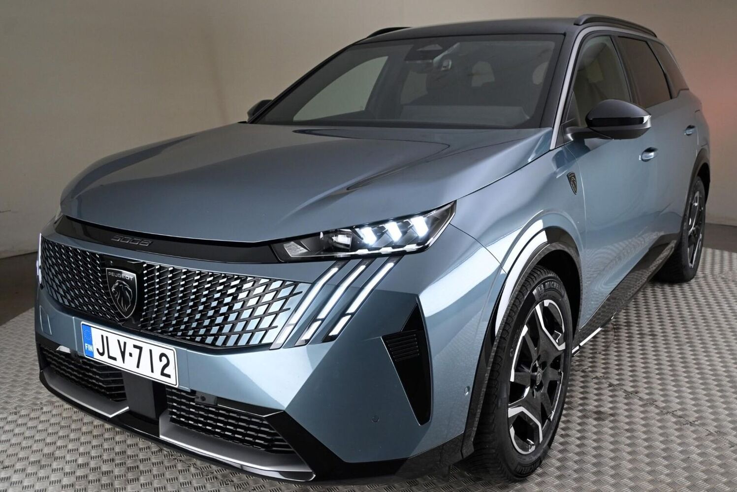 Peugeot E-5008 vaihtoauto