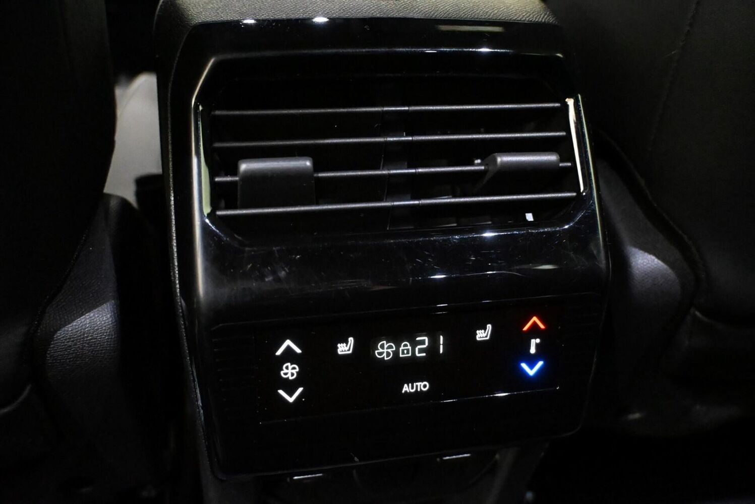 Peugeot E-5008 vaihtoauto