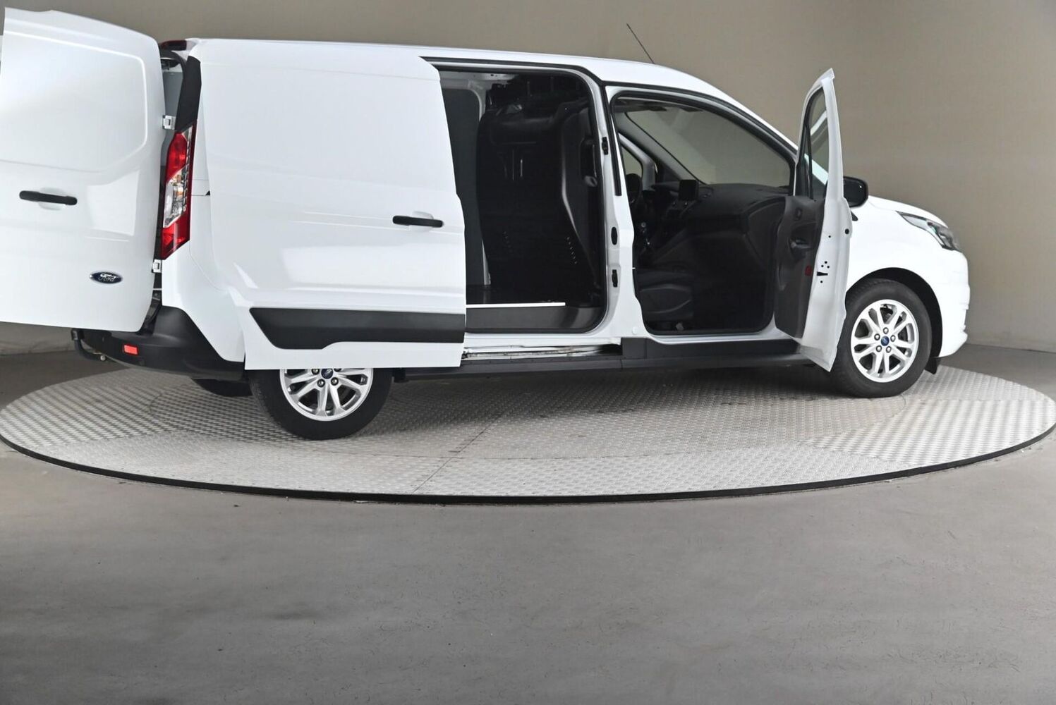 Ford Transit Connect vaihtoauto