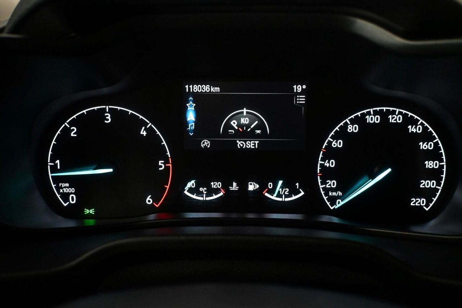 Ford Transit Connect vaihtoauto