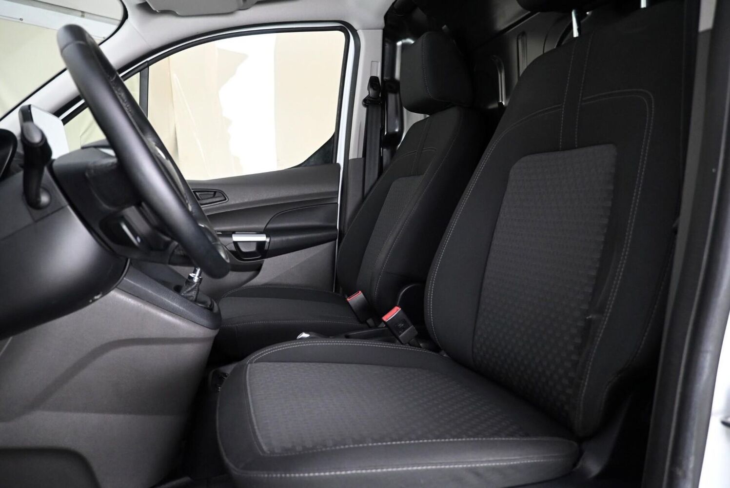 Ford Transit Connect vaihtoauto