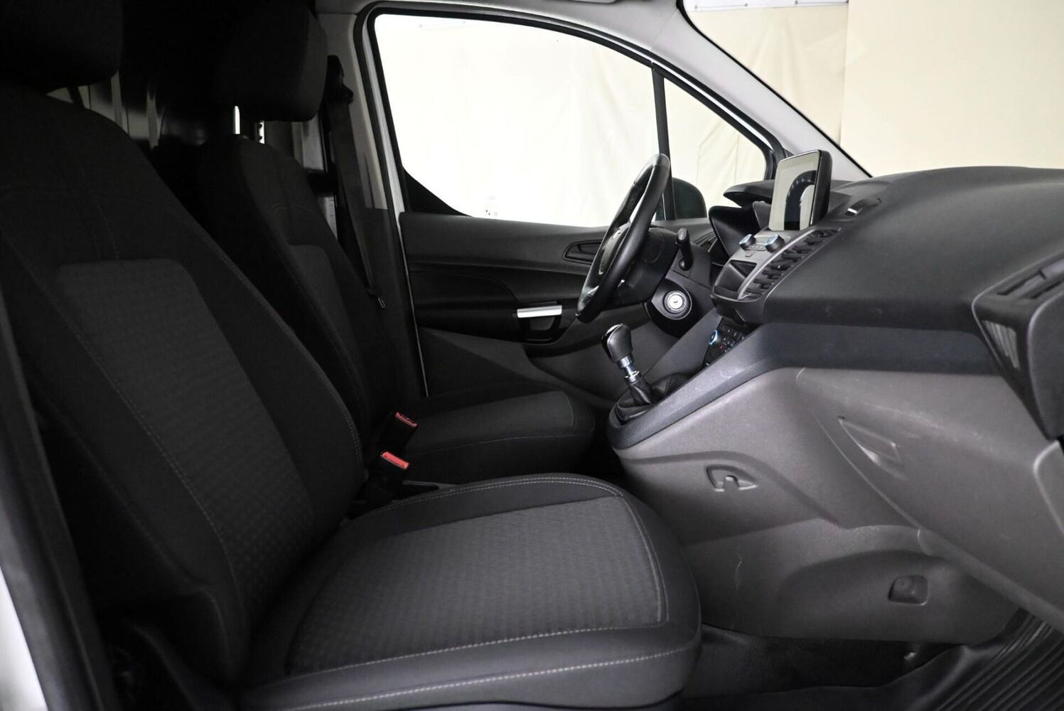 Ford Transit Connect vaihtoauto