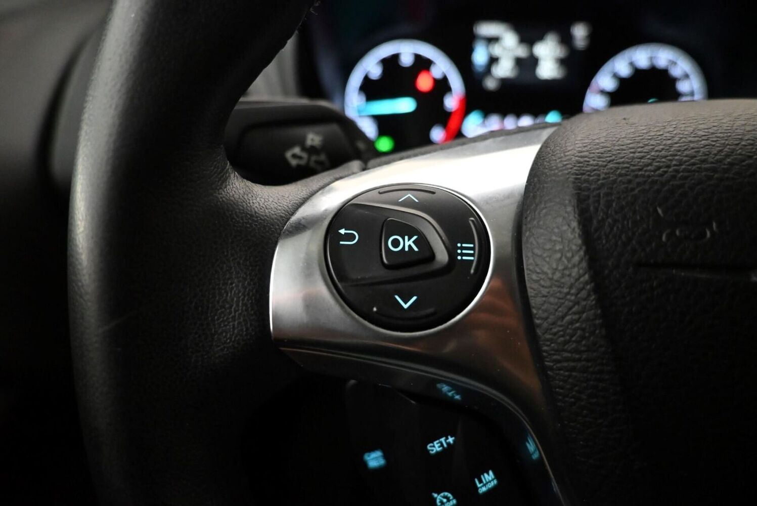 Ford Transit Connect vaihtoauto