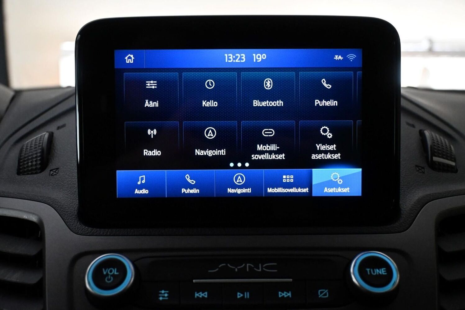 Ford Transit Connect vaihtoauto