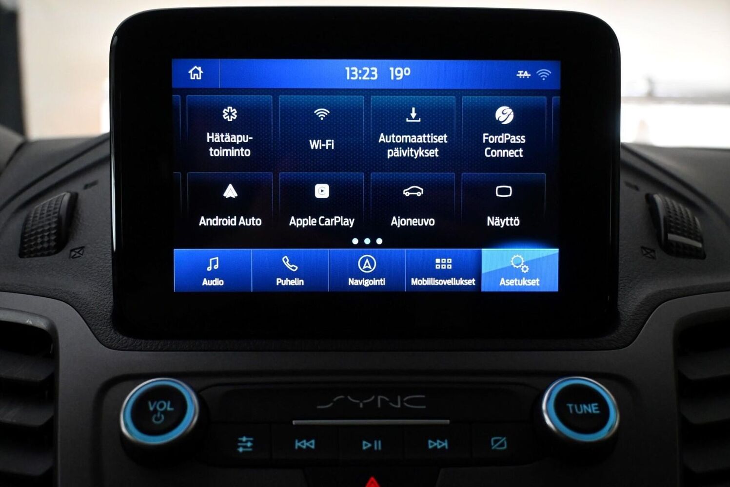 Ford Transit Connect vaihtoauto