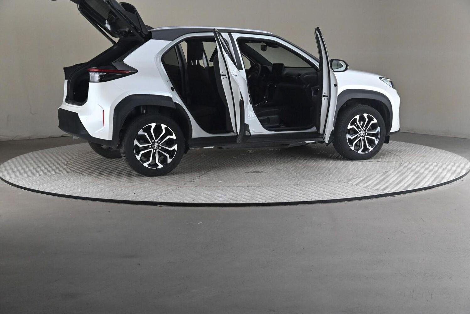 Toyota Yaris Cross vaihtoauto