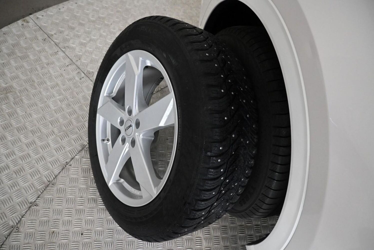Ford Kuga vaihtoauto