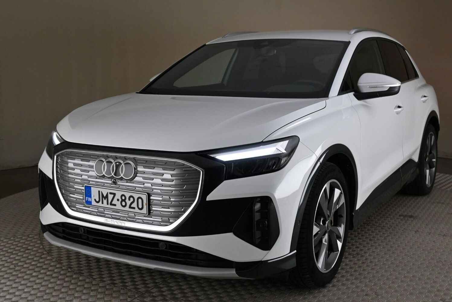 Audi Q4 e-tron vaihtoauto