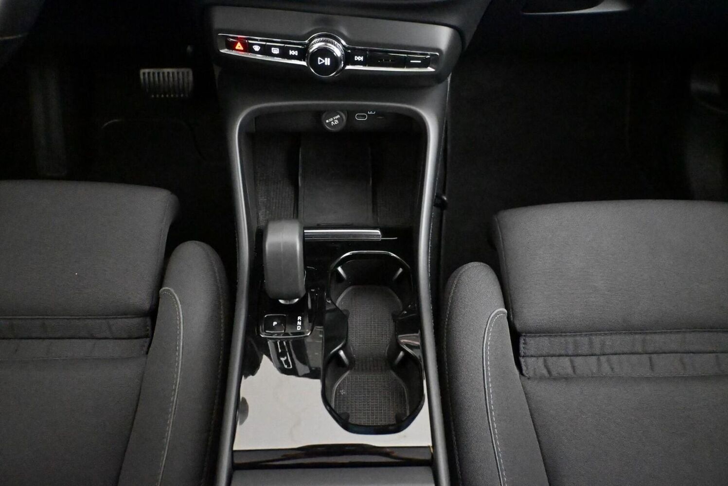 Volvo C40 vaihtoauto