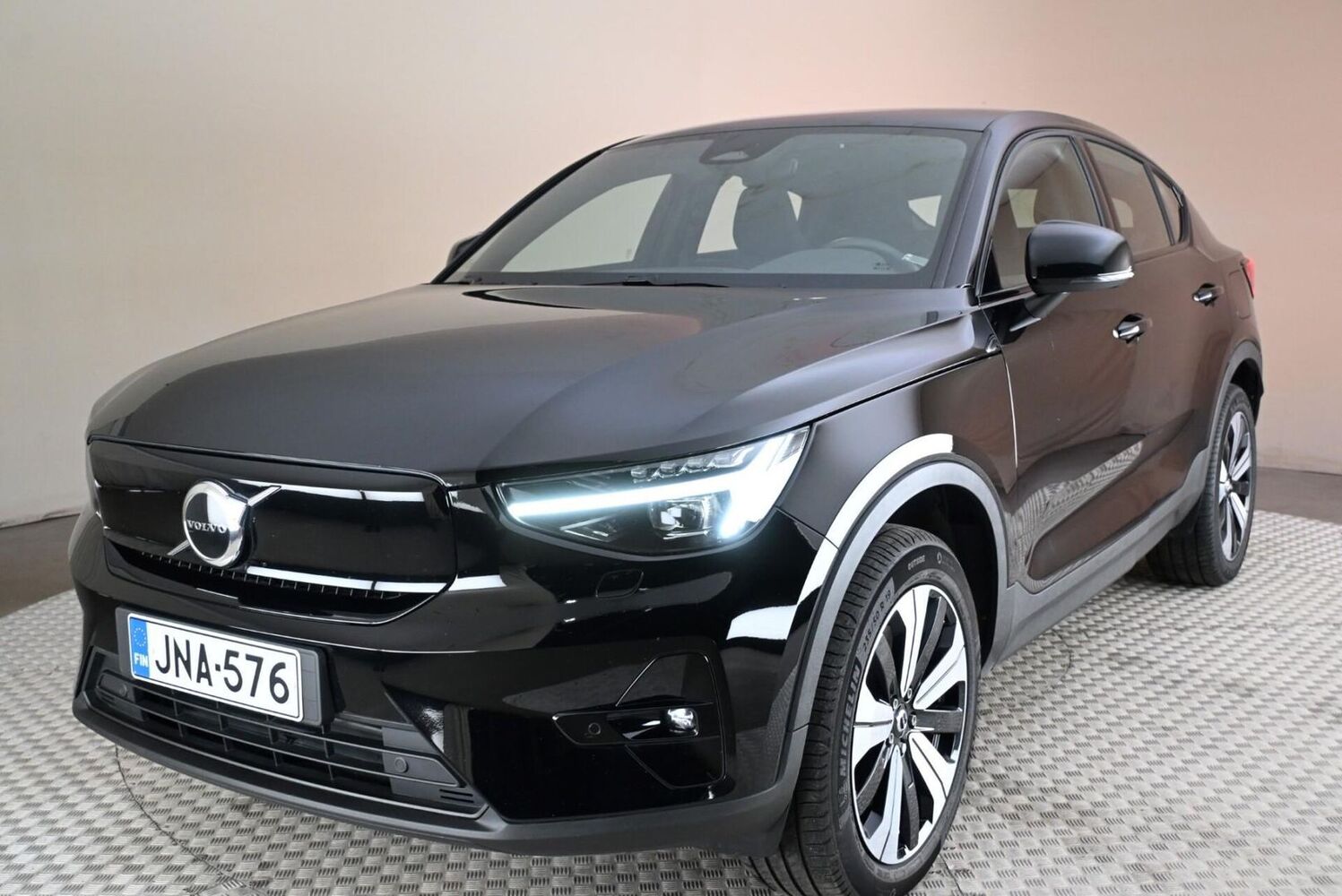 Volvo C40 vaihtoauto