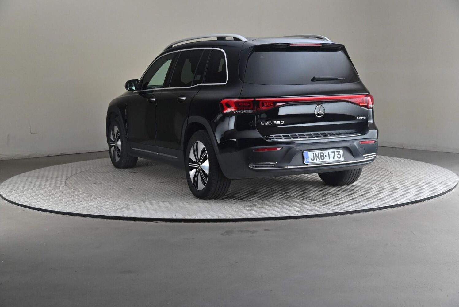Mercedes-Benz EQB vaihtoauto