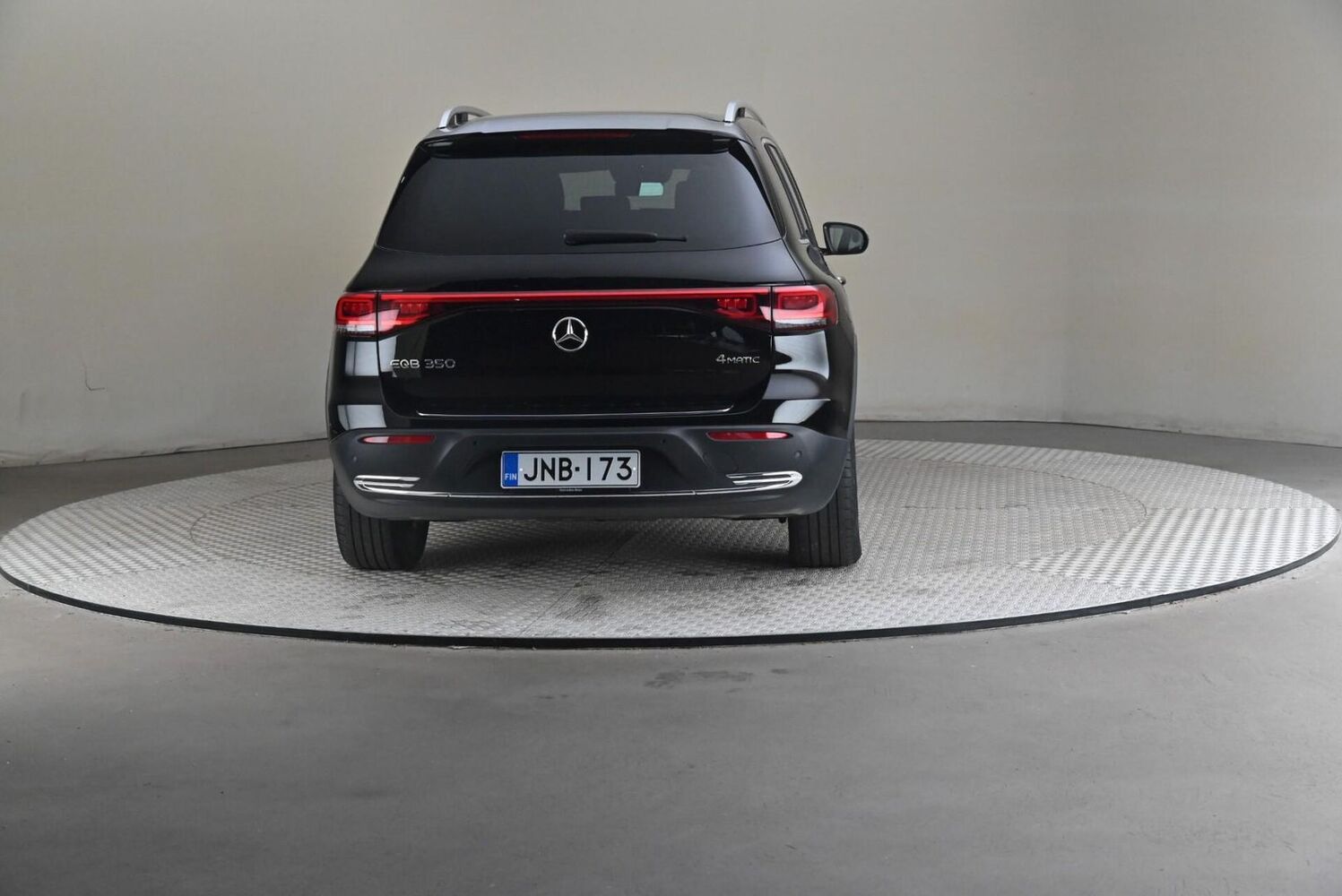 Mercedes-Benz EQB vaihtoauto