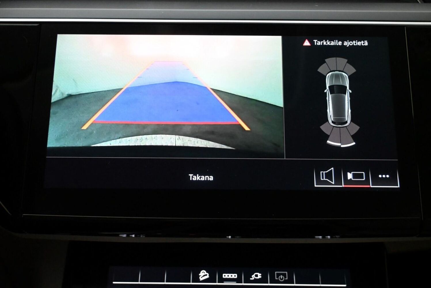 Audi Q8 e-tron vaihtoauto