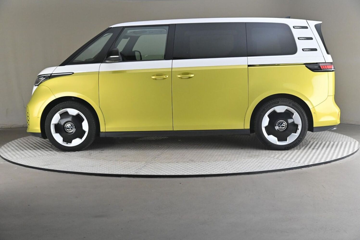 Volkswagen ID. Buzz vaihtoauto