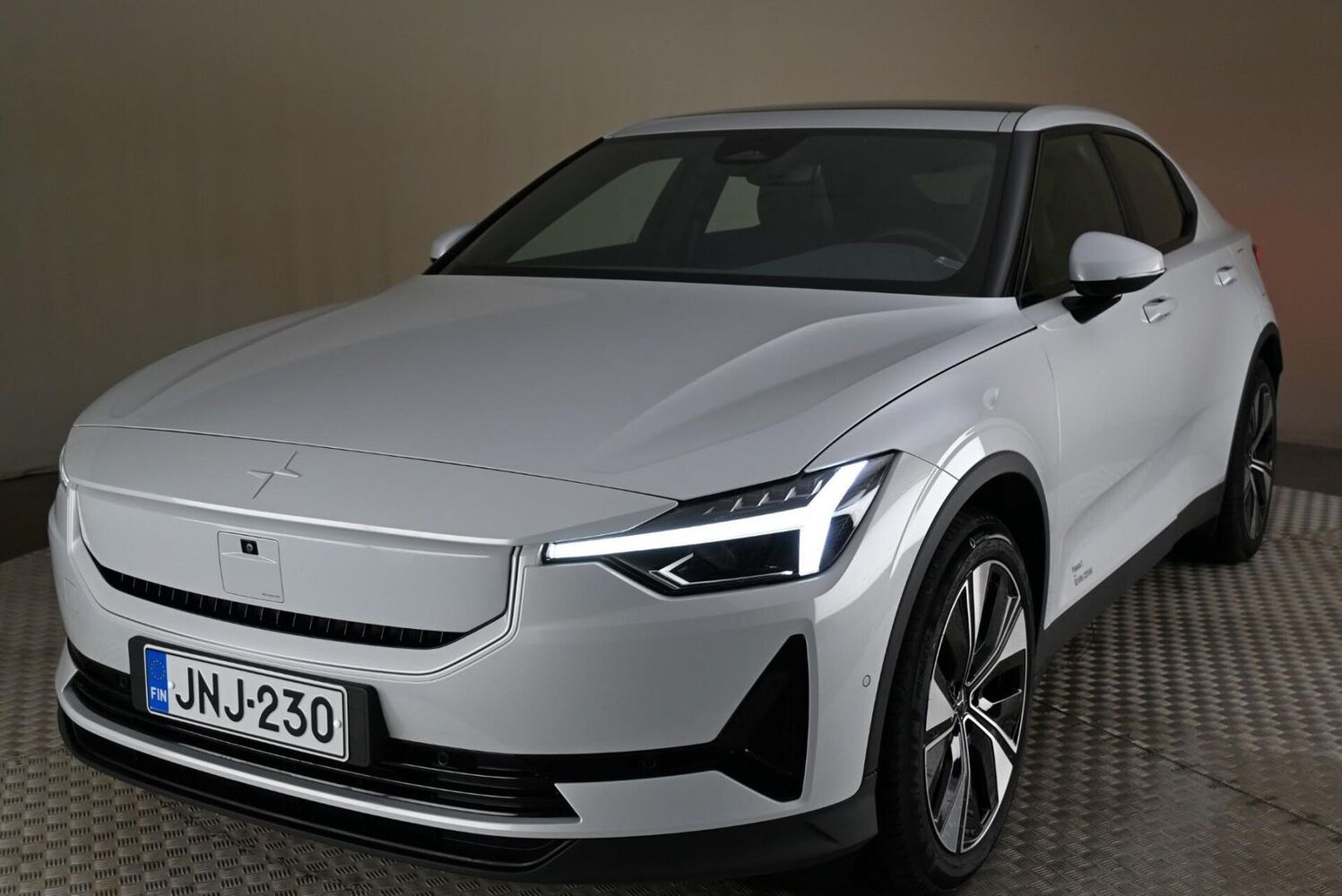 Polestar 2 vaihtoauto
