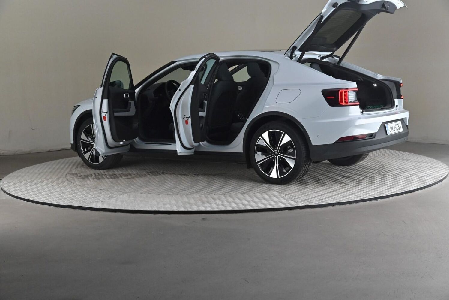 Polestar 2 vaihtoauto