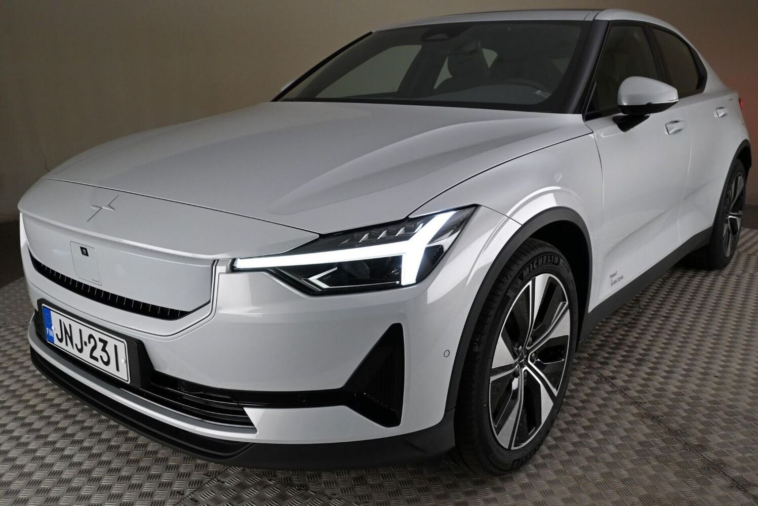 Polestar 2 vaihtoauto