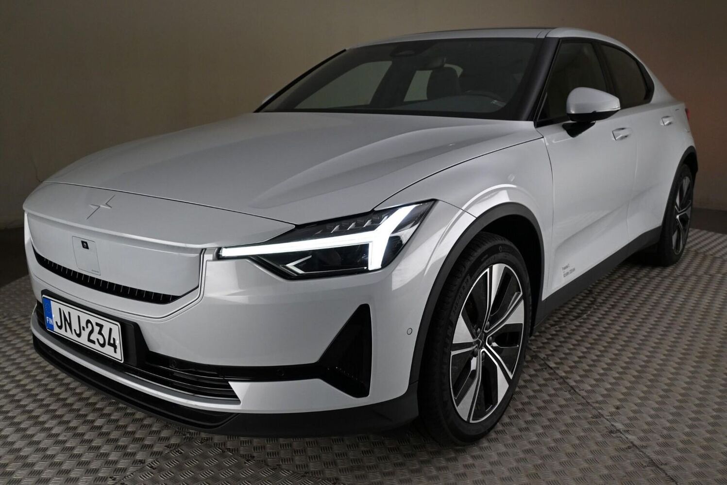 Polestar 2 vaihtoauto