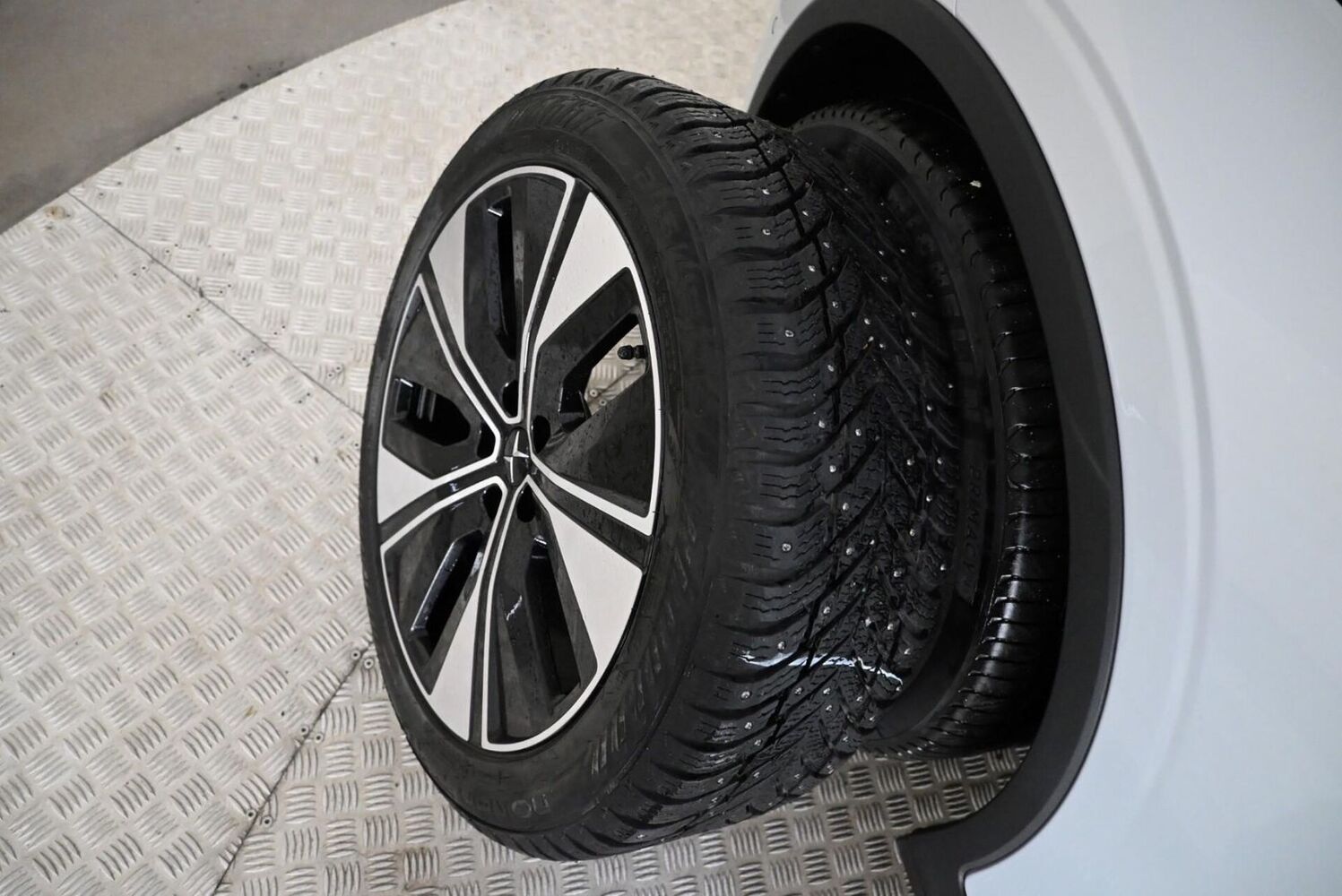 Polestar 2 vaihtoauto