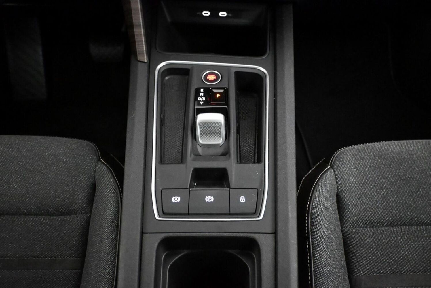 SEAT Leon Sportstourer vaihtoauto